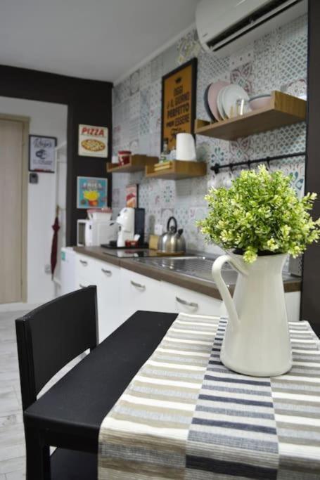 Casa Mya - Studio Flat Νάπολη Εξωτερικό φωτογραφία