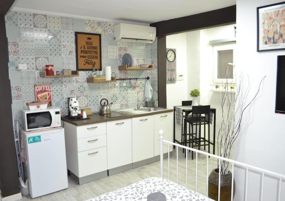 Casa Mya - Studio Flat Νάπολη Εξωτερικό φωτογραφία