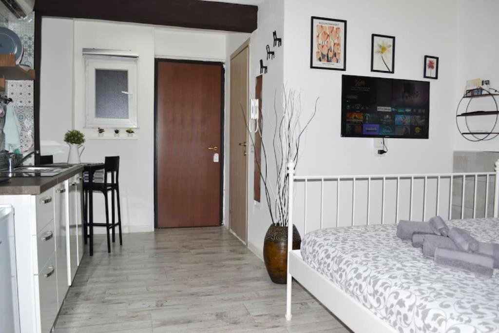 Casa Mya - Studio Flat Νάπολη Εξωτερικό φωτογραφία